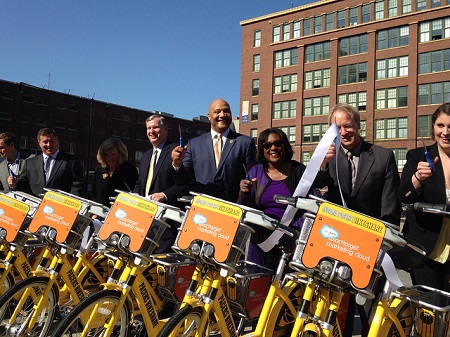 13967376342_b6f5f99a94_z 