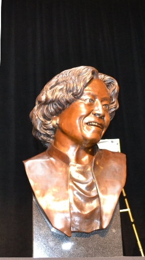 Julia_Carson_Bust_small 